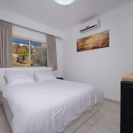 El Viso Verde Luxury Suites Had Nes Exteriör bild