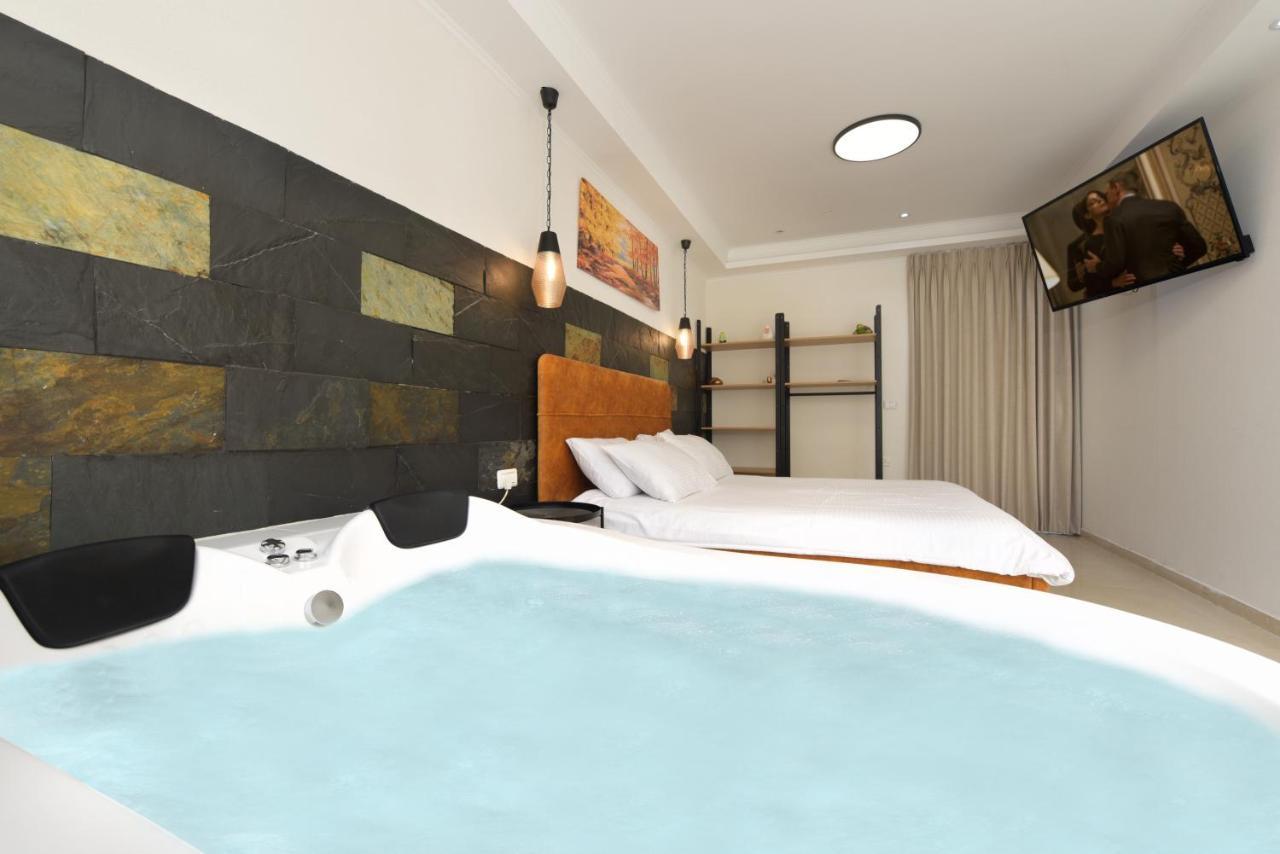 El Viso Verde Luxury Suites Had Nes Exteriör bild