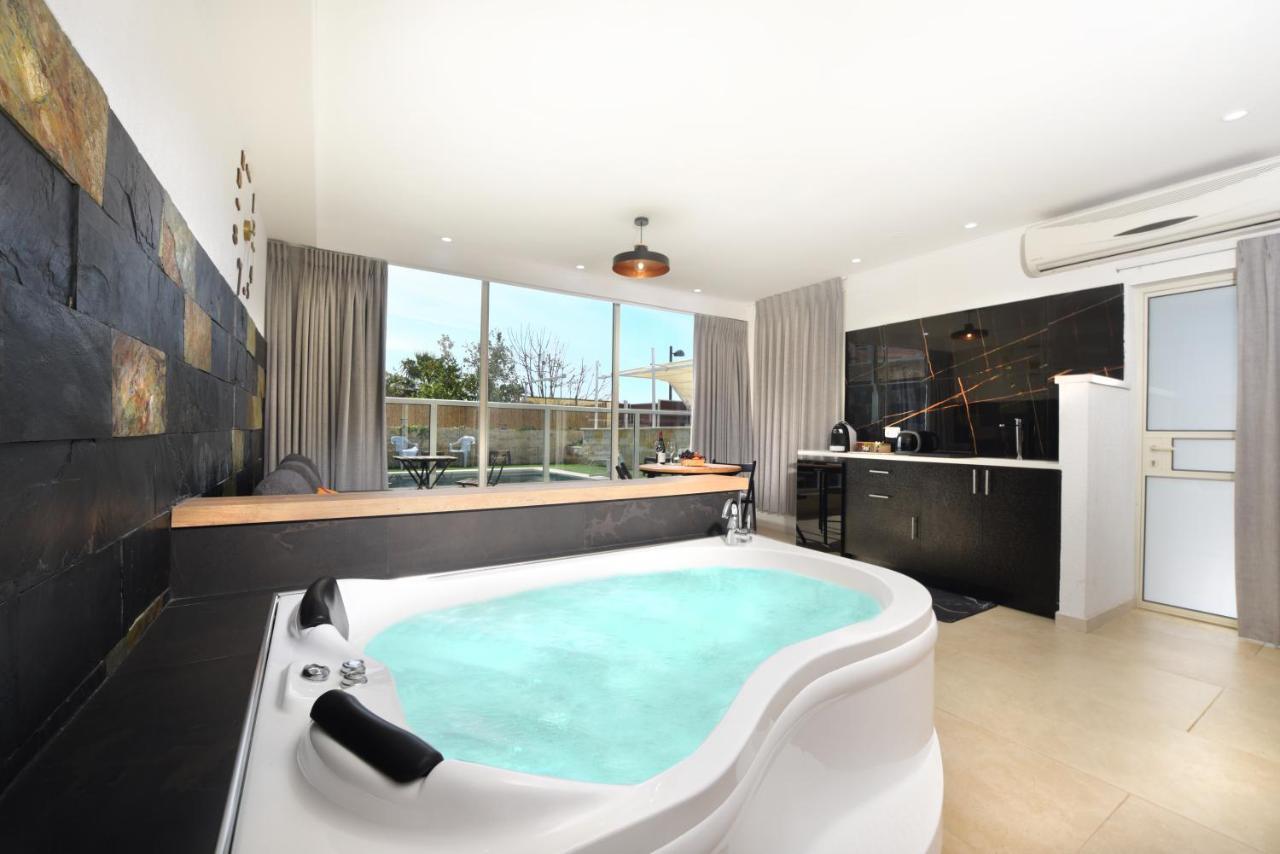 El Viso Verde Luxury Suites Had Nes Exteriör bild